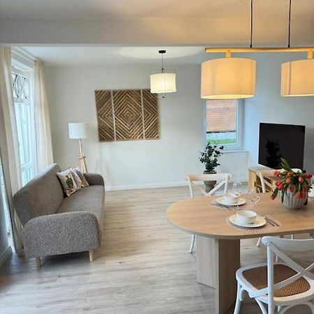 2,5 Zimmer Ferienwohnung Fehmarn Mit Eigenem Parkplatz Exterior foto